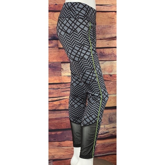 2(X)IST Women's L Patterned Leggings with Sheer Calf Panel - Picture 4 of 6